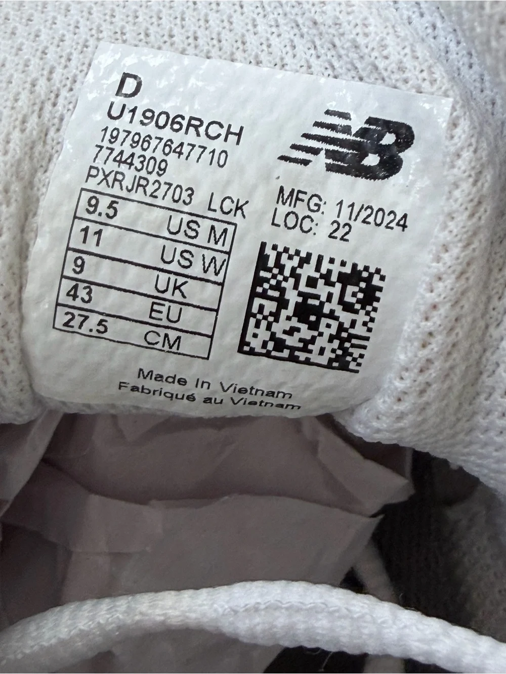New Balance 1906R U1906RCH White Gold Pink Sneakers Men’s 9.5 Women’s 11